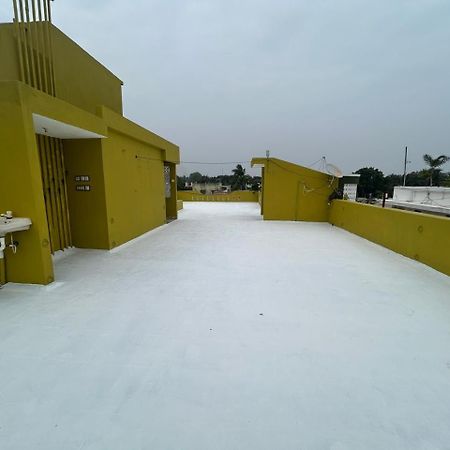 Eagle Nest Residency Hotel Kottakuppam Bagian luar foto