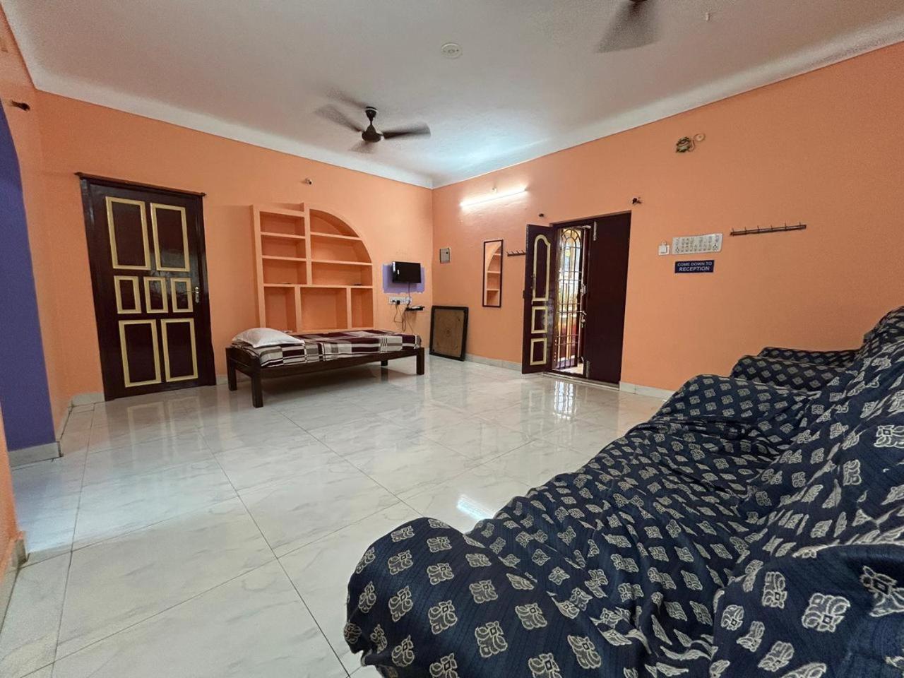 Eagle Nest Residency Hotel Kottakuppam Bagian luar foto